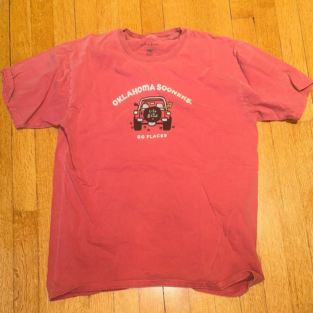Life Is Good Red Oklahoma Sooners Tee men’s size medium